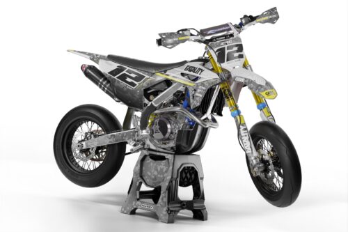 Warfare semi-custom Honda graphics kit